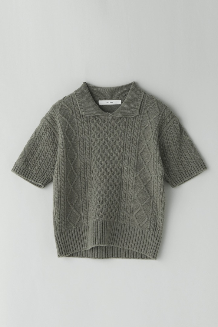 [블리온느]  Cable collar neck knit (2colors)