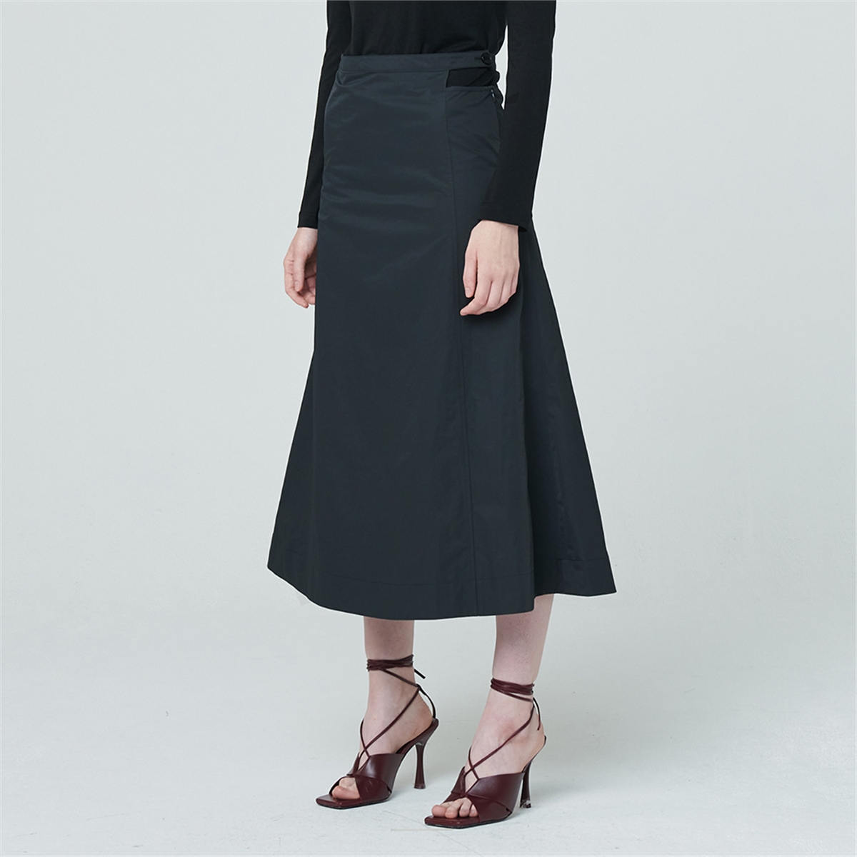 [누브] Cut Out Midi Skirt - Charcoal